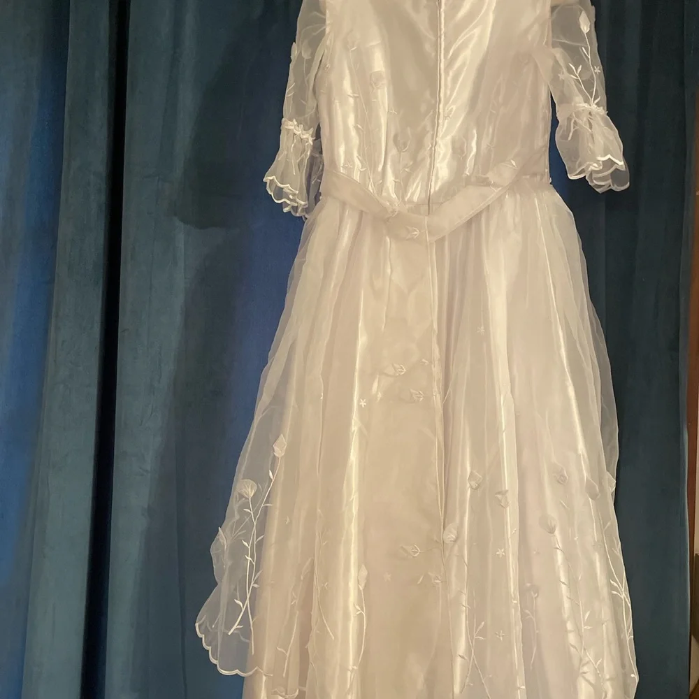 Dress - Picture 5 of 8
